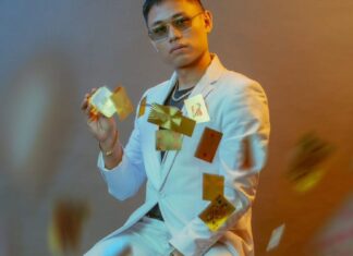 IVAN the Selfie Magician Celebrates 18 years of Magic on December 3 at the PETA Theater